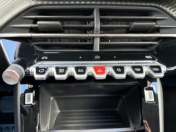 Peugeot 208 Allure Hybrid complet