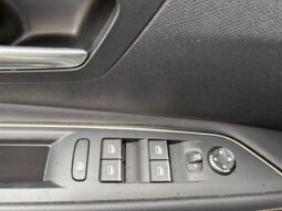 Peugeot 3008 GT / EAT8 / Toit ouvrant complet
