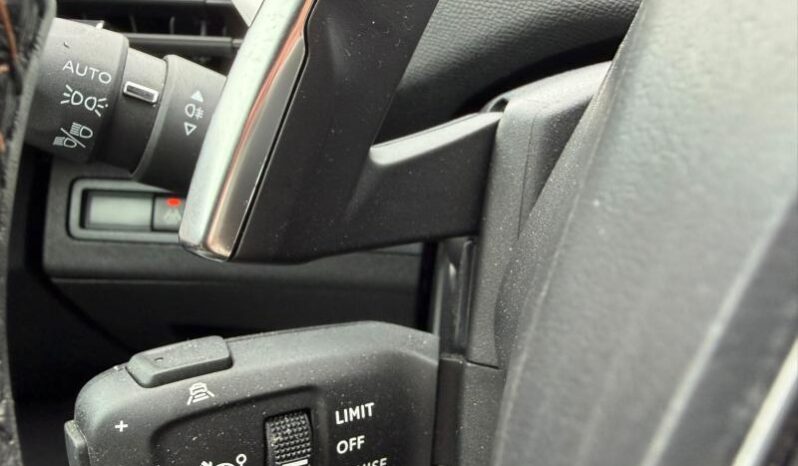 Peugeot 3008 GT / EAT8 / Toit ouvrant complet