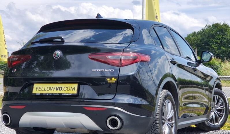 Alfa Romeo Stelvio Super / AT8 / 2.2 JTD complet