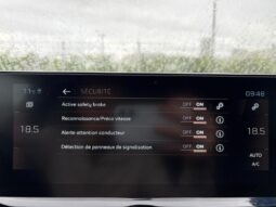 Peugeot 3008 GT / EAT8 / Toit ouvrant complet
