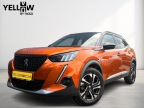 Peugeot 2008 GT / EAT8 / 1.5 BlueHDi / Pano