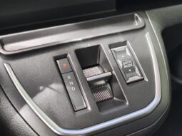 Peugeot Expert Taille M / Dispo 08/2026 complet