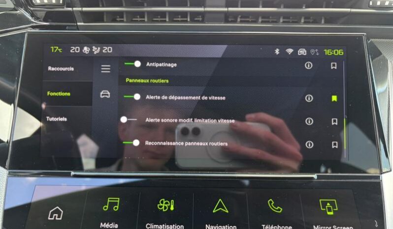 Peugeot 308 GT / EAT8 / Carplay complet
