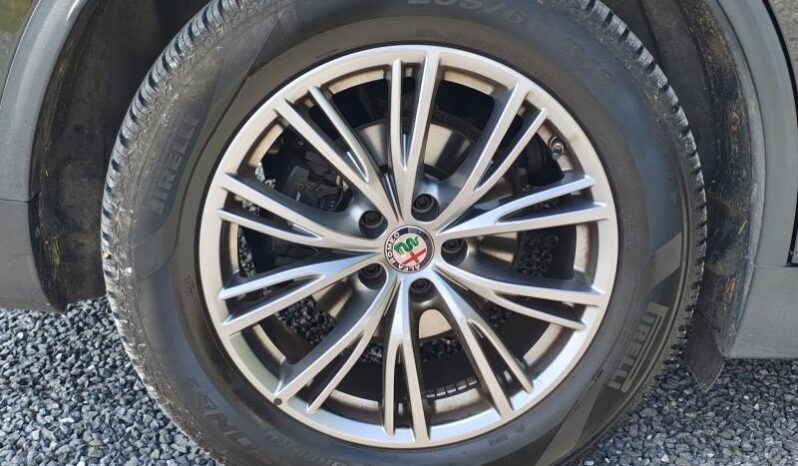 Alfa Romeo Stelvio Super / AT8 / 2.2 JTD complet