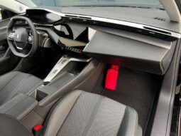 Peugeot 308 SW Allure / EAT8 / SW complet
