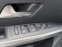 Peugeot 3008 GT Exclusive / Dual Motor AWD 325 ch complet