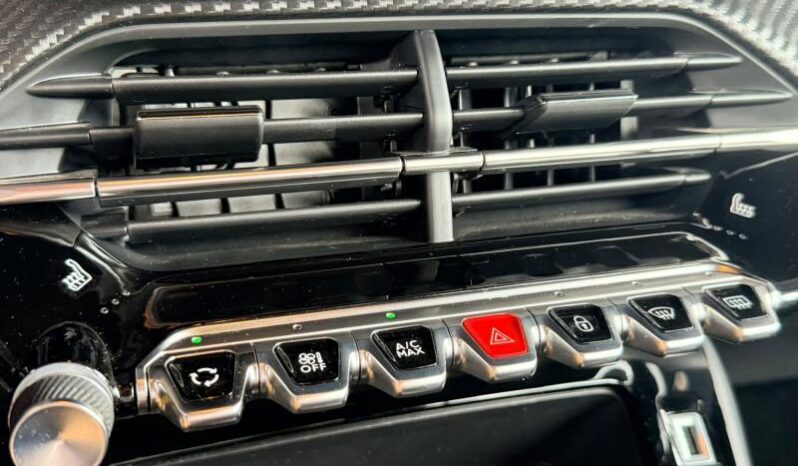 Peugeot 2008 Active Pack / EAT8 complet