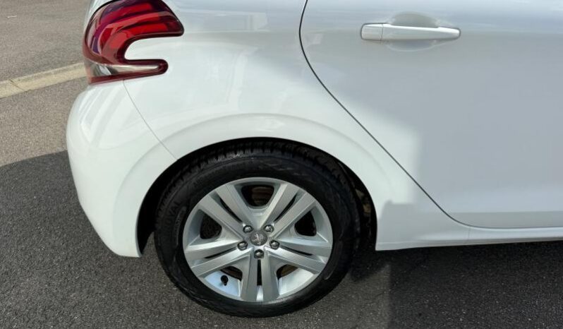 Peugeot 208 Style / 82ch complet