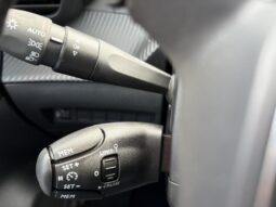 Peugeot 208 Allure Hybrid complet