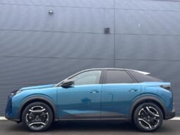 Peugeot 3008 E-3008 ALLURE BUSINESS / 213 ch complet