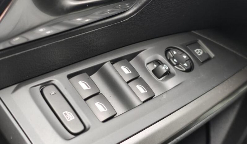 Peugeot 3008 Allure Hybrid / Dispo 08/2026 complet