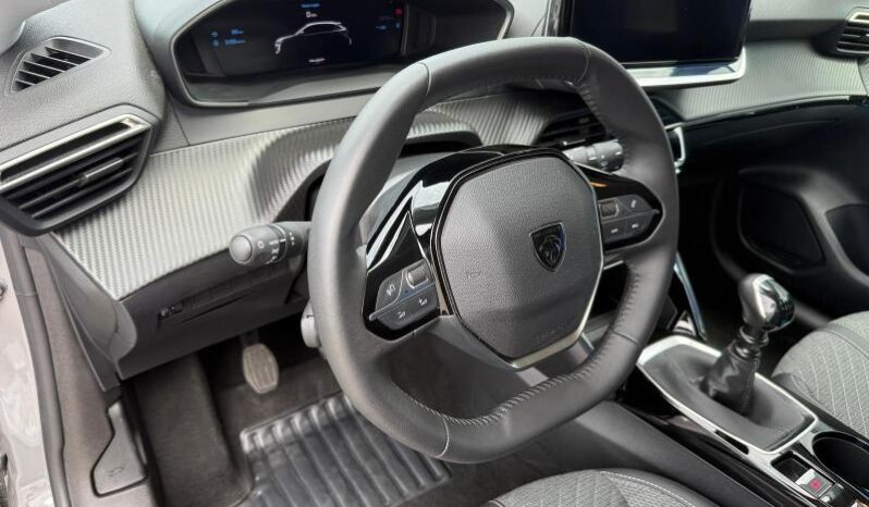 Peugeot 208 Allure / GPS / Caméra complet