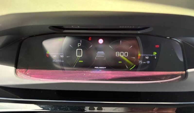 Peugeot 308 GT / EAT8 / Carplay complet