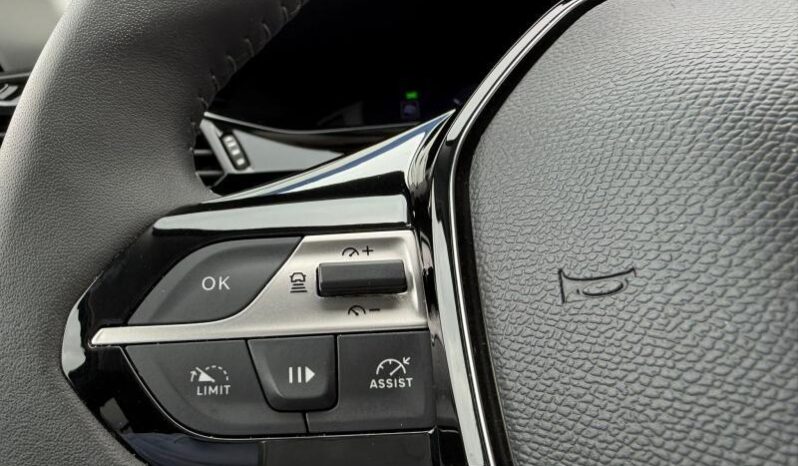 Peugeot 408 Allure / Jantes 17 / EAT8 complet