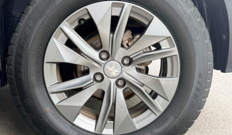 Peugeot 2008 Active Pack / EAT8 complet