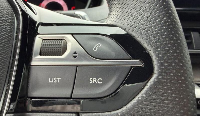 Peugeot 3008 GT / EAT8 / Toit ouvrant complet