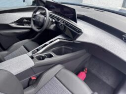 Peugeot 3008 E-3008 ALLURE BUSINESS / 213 ch complet