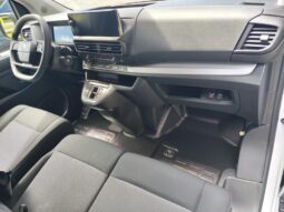 Peugeot Expert Taille M / Dispo 08/2026 complet