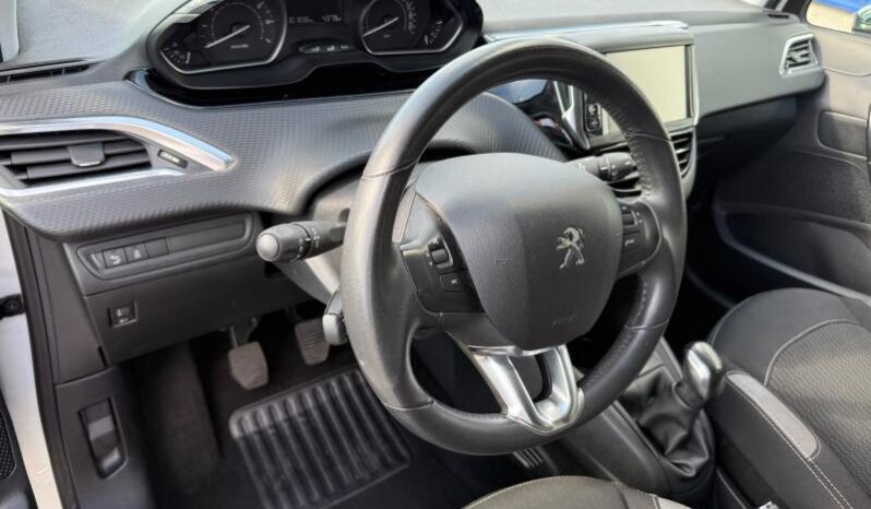 Peugeot 208 Style / 82ch complet
