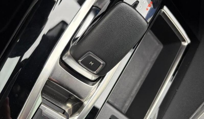 Peugeot 3008 GT / EAT8 / Toit ouvrant complet