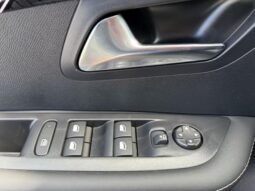 Peugeot 208 Allure Hybrid complet