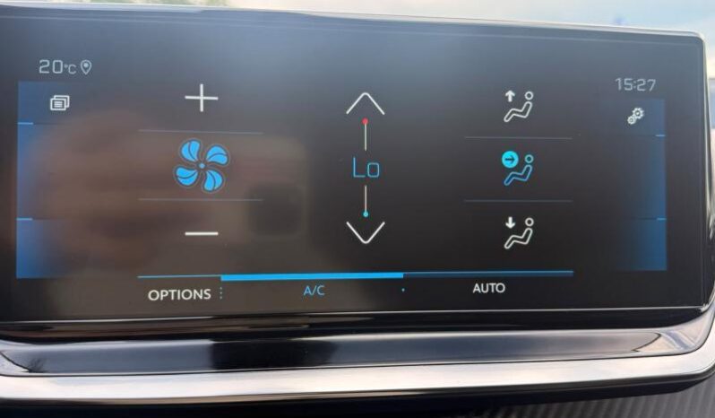 Peugeot 2008 GT / EAT8 / 1.5 BlueHDi / Pano complet