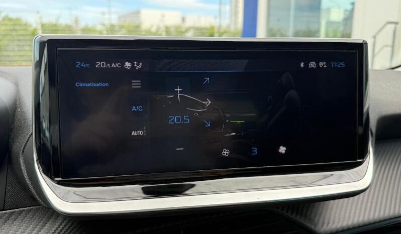 Peugeot 208 Allure / GPS / Caméra complet