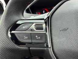Peugeot 3008 GT / EAT8 / Toit ouvrant complet
