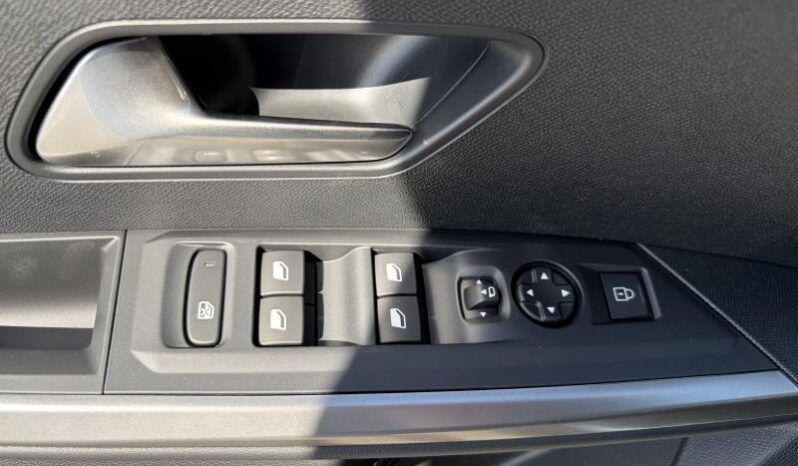 Peugeot 5008 Allure / Hybrid / E-DSC6 complet