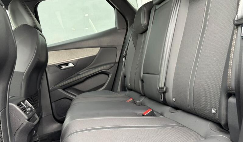 Peugeot 3008 GT / EAT8 / Toit ouvrant complet