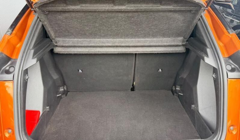 Peugeot 2008 Active Pack / EAT8 complet