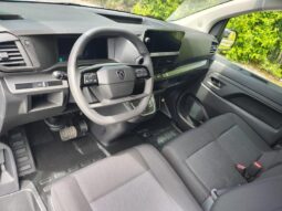 Peugeot Expert Taille M / Dispo 08/2026 complet