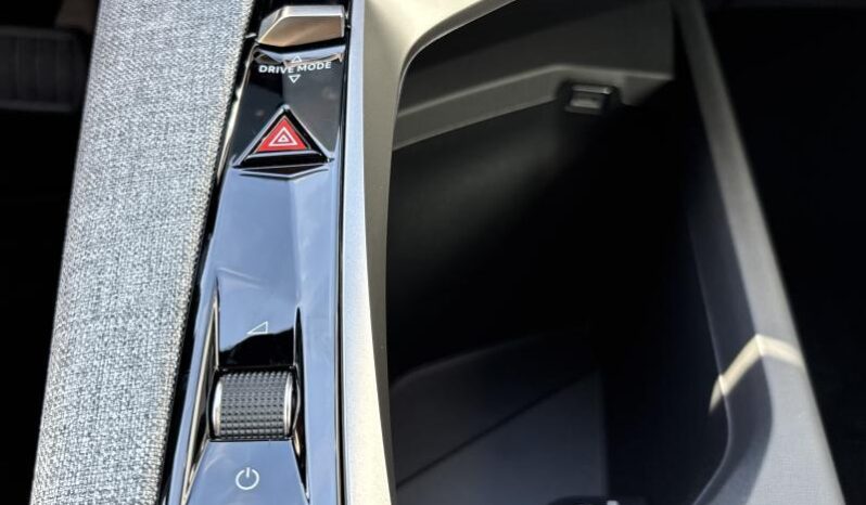 Peugeot 5008 ALLURE / Hybride 145 CH complet