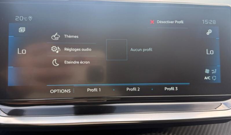 Peugeot 2008 GT / EAT8 / 1.5 BlueHDi / Pano complet