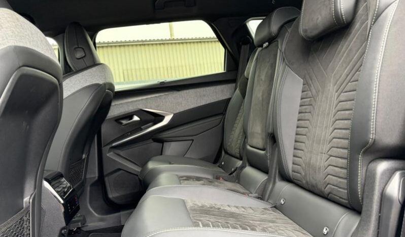 Peugeot 5008 GT complet