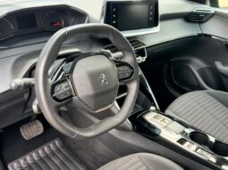 Peugeot 208 Style / EAT8 / Caméra complet