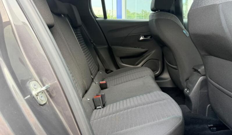 Peugeot 208 Style / EAT8 / Caméra complet