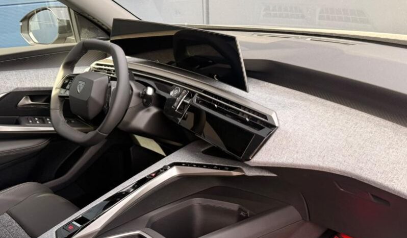 Peugeot 5008 ALLURE HYBRID complet