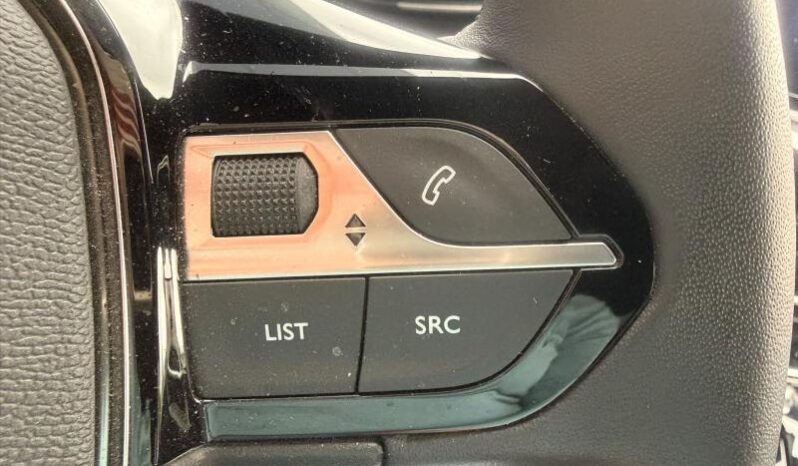 Peugeot 2008 Allure / GPS / Carplay complet