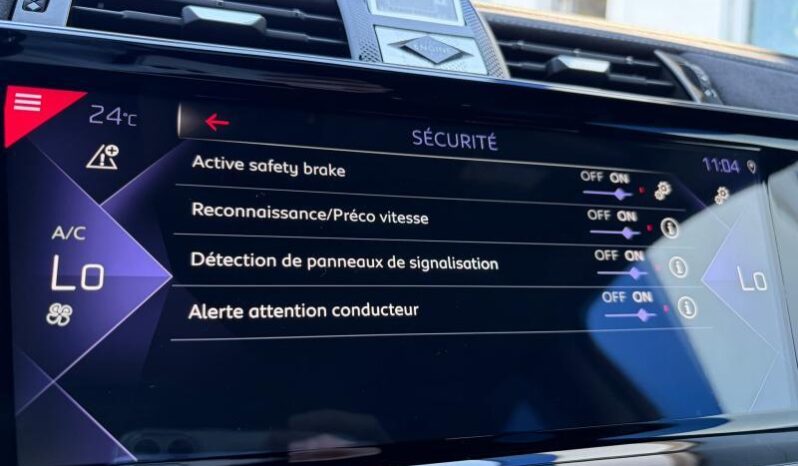 DS Automobiles DS 7 Crossback Performance Line / 1.5 BlueHDi complet
