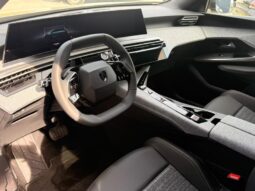 Peugeot 5008 ALLURE HYBRID complet