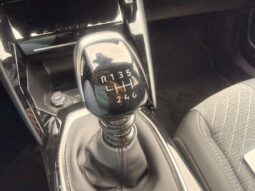 Peugeot 2008 Allure / GPS / Carplay complet