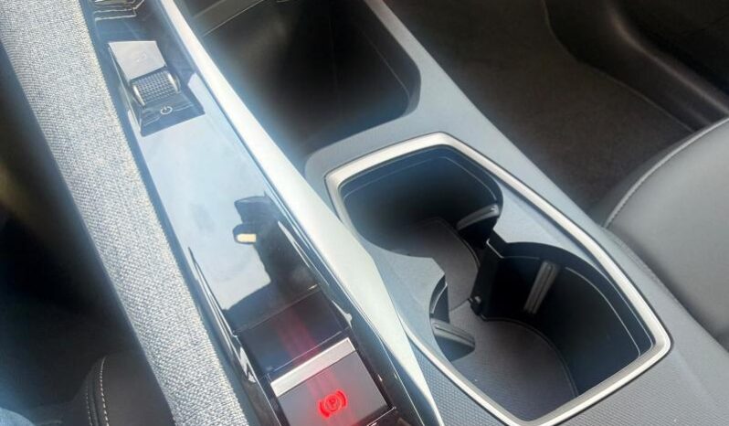 Peugeot 5008 ALLURE HYBRID complet