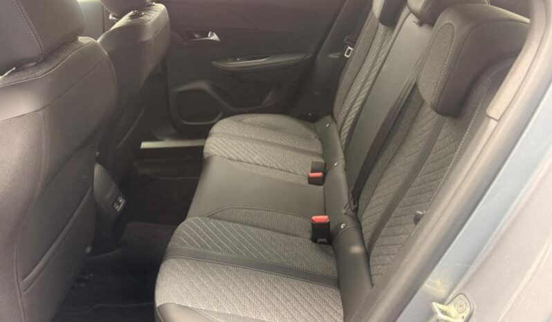 Peugeot 2008 Allure / GPS / Carplay complet