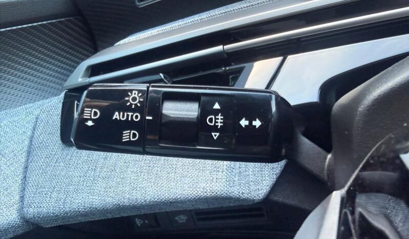 Peugeot 3008 ALLURE HYBRID complet