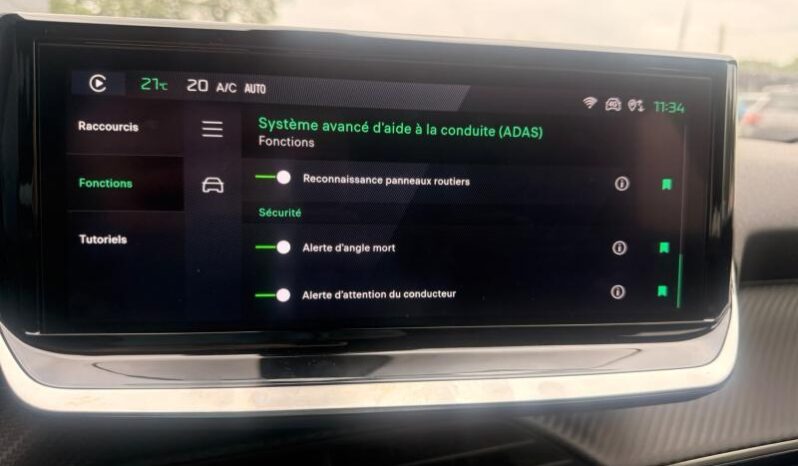 Peugeot 2008 Allure / GPS / Carplay complet