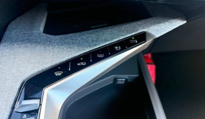 Peugeot 3008 ALLURE HYBRID complet