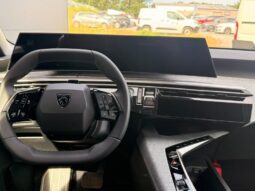 Peugeot 5008 ALLURE HYBRID complet