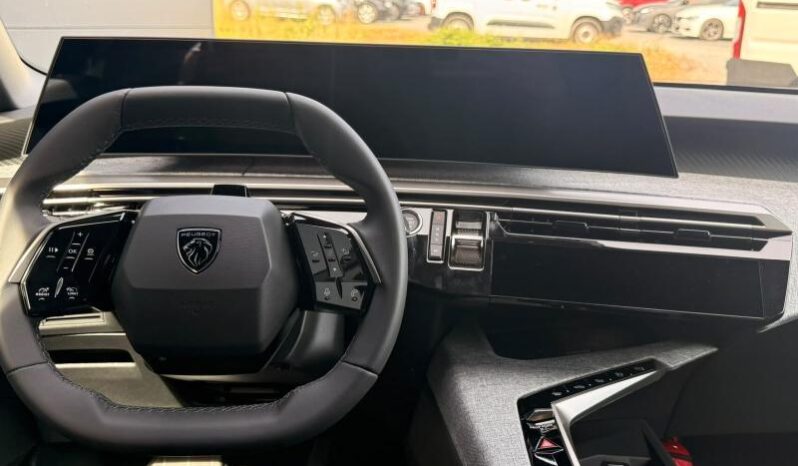 Peugeot 5008 ALLURE HYBRID complet